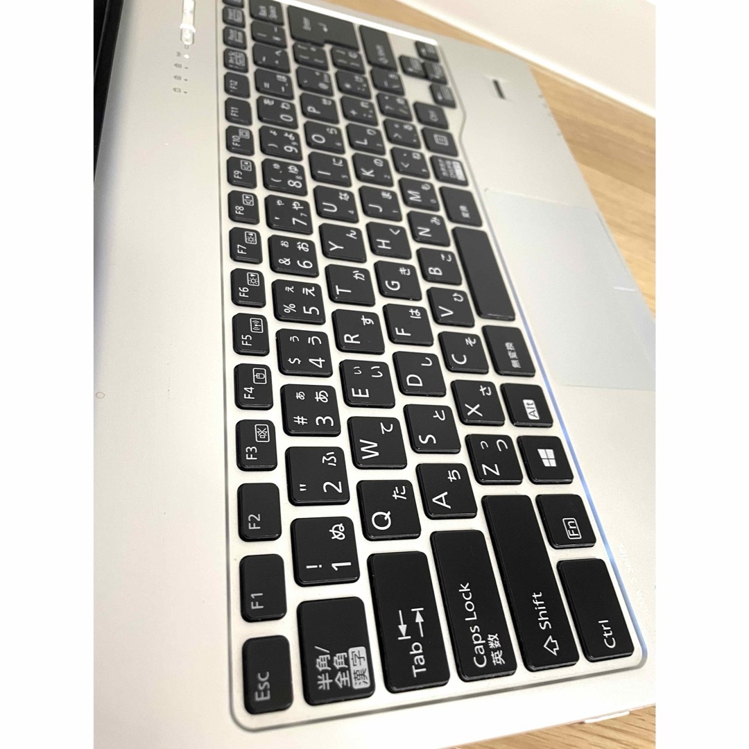 FUJITSU LIFEBOOK /Win11 /Core i5/m.2 SSD 5