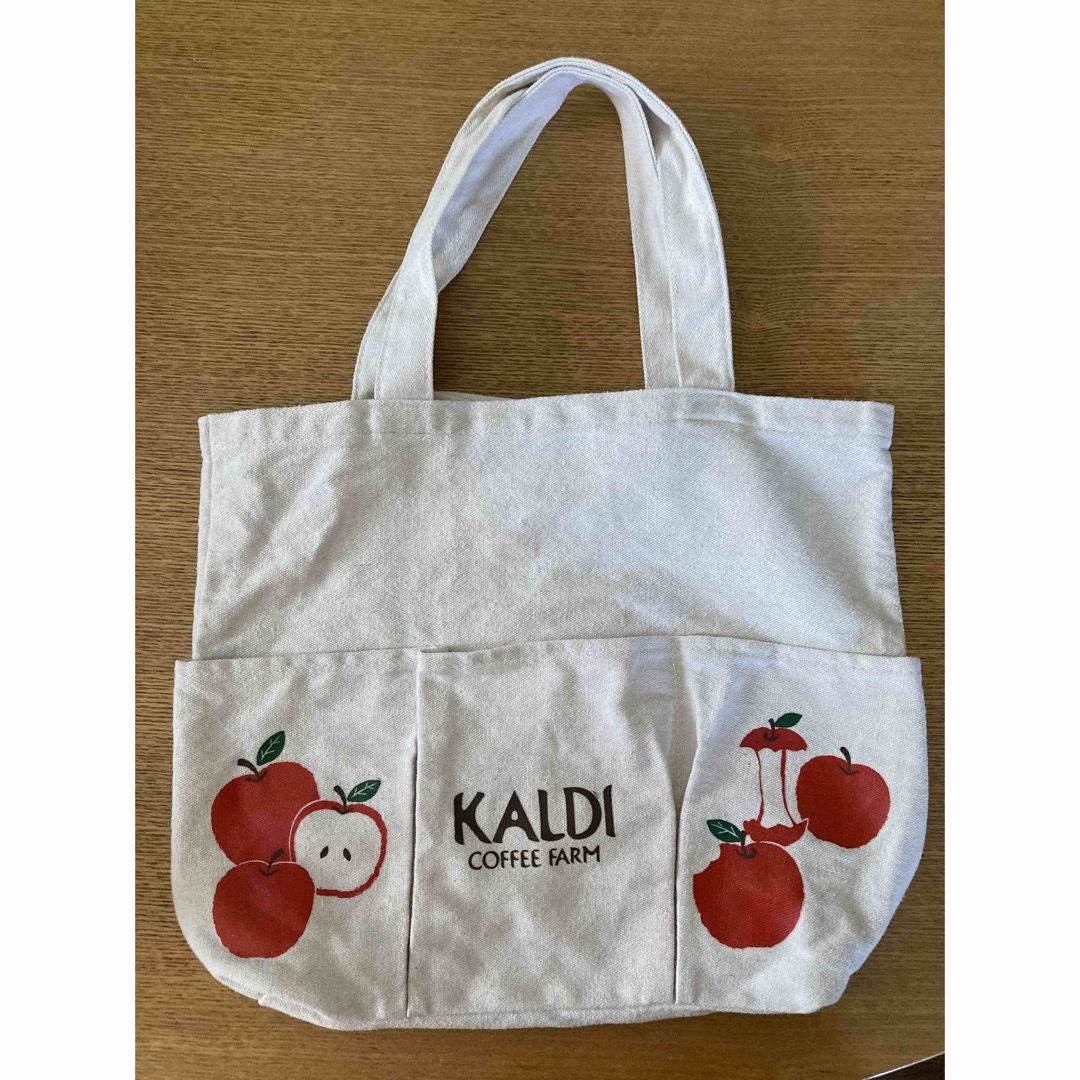 KALDI(カルディ)のカルディ  りんごバッグ レディースのバッグ(トートバッグ)の商品写真