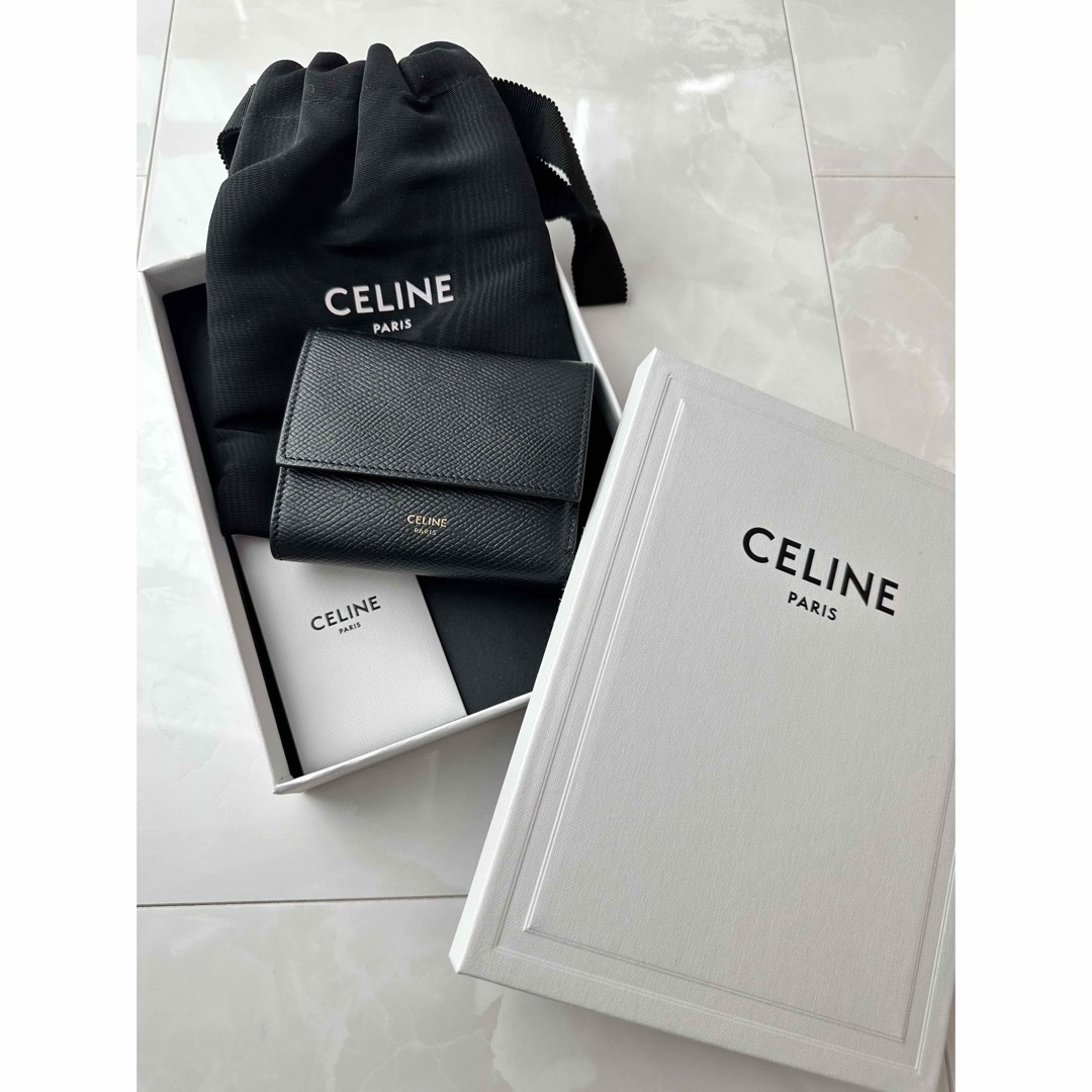 celine(セリーヌ)のt♡mama専用　セリーヌ　スモール トリフォールドウォレット /グレインドカー レディースのファッション小物(財布)の商品写真
