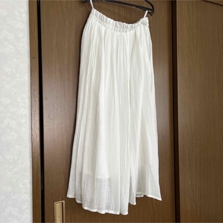 白ロングスカート＆黒キャミソールフリル　セット(ロングスカート)