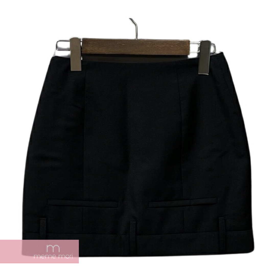 BURBERRY(バーバリー)のBURBERRY Short Skirt with Belt 8054494 バーバリー ベルト付きショートスカート ミニスカート デザインスカート モヘア混 裾ベルト ブラック サイズ36【231005】【中古-A】【me04】 レディースのスカート(その他)の商品写真