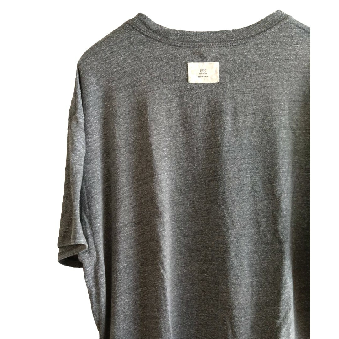 FEAR OF GOD(フィアオブゴッド)のFOG ESSENTIALS フォグ エッシェンシャルズプレーンTシャツ メンズのトップス(Tシャツ/カットソー(半袖/袖なし))の商品写真