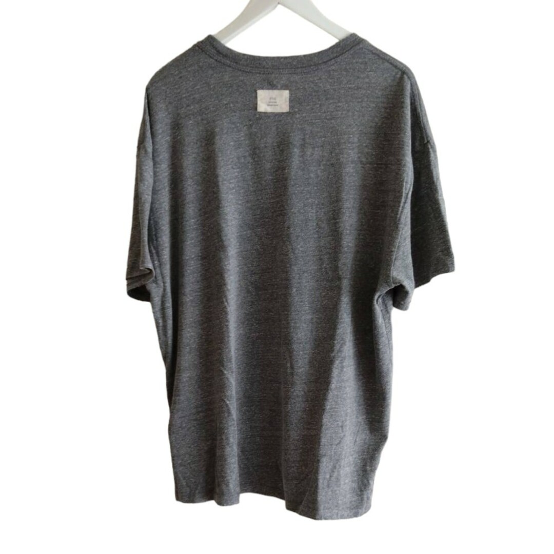 FEAR OF GOD(フィアオブゴッド)のFOG ESSENTIALS フォグ エッシェンシャルズプレーンTシャツ メンズのトップス(Tシャツ/カットソー(半袖/袖なし))の商品写真