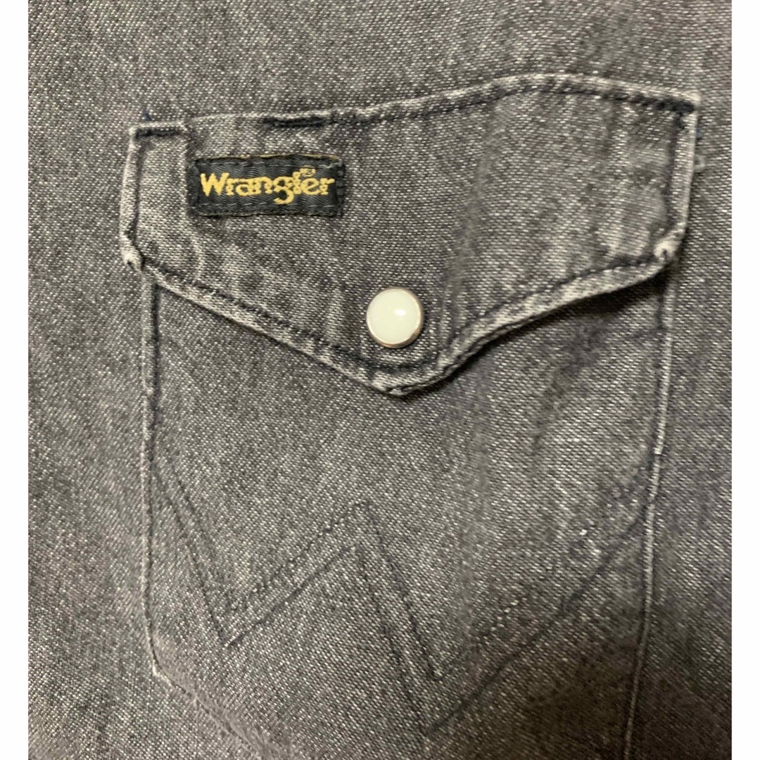 Wrangler(ラングラー)のWrangre ブラックデニム　ウエスタンシャツ メンズのトップス(シャツ)の商品写真