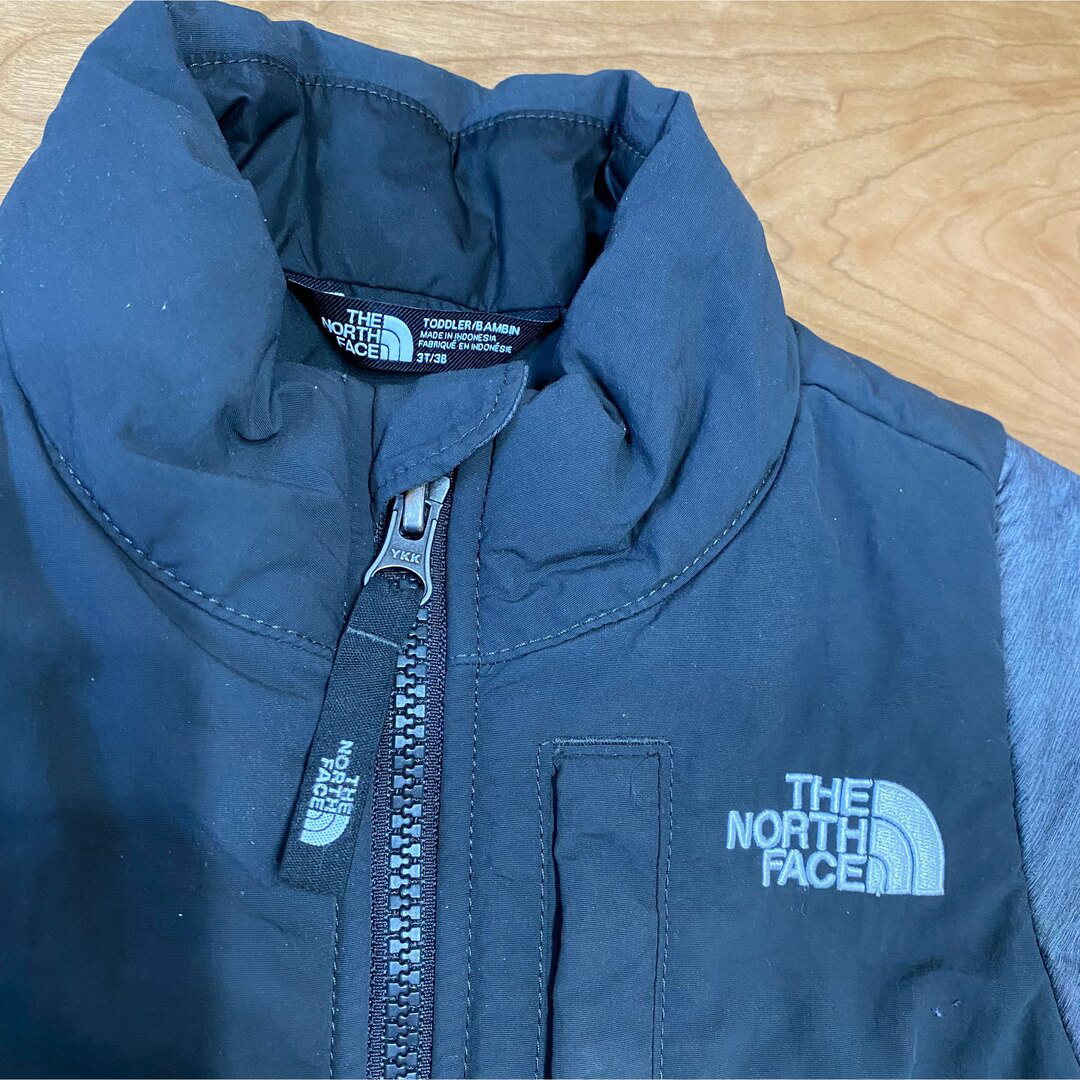 THE NORTH FACE(ザノースフェイス)のノースフェイス　キッズ　アウター3T/38 キッズ/ベビー/マタニティのキッズ服男の子用(90cm~)(ジャケット/上着)の商品写真