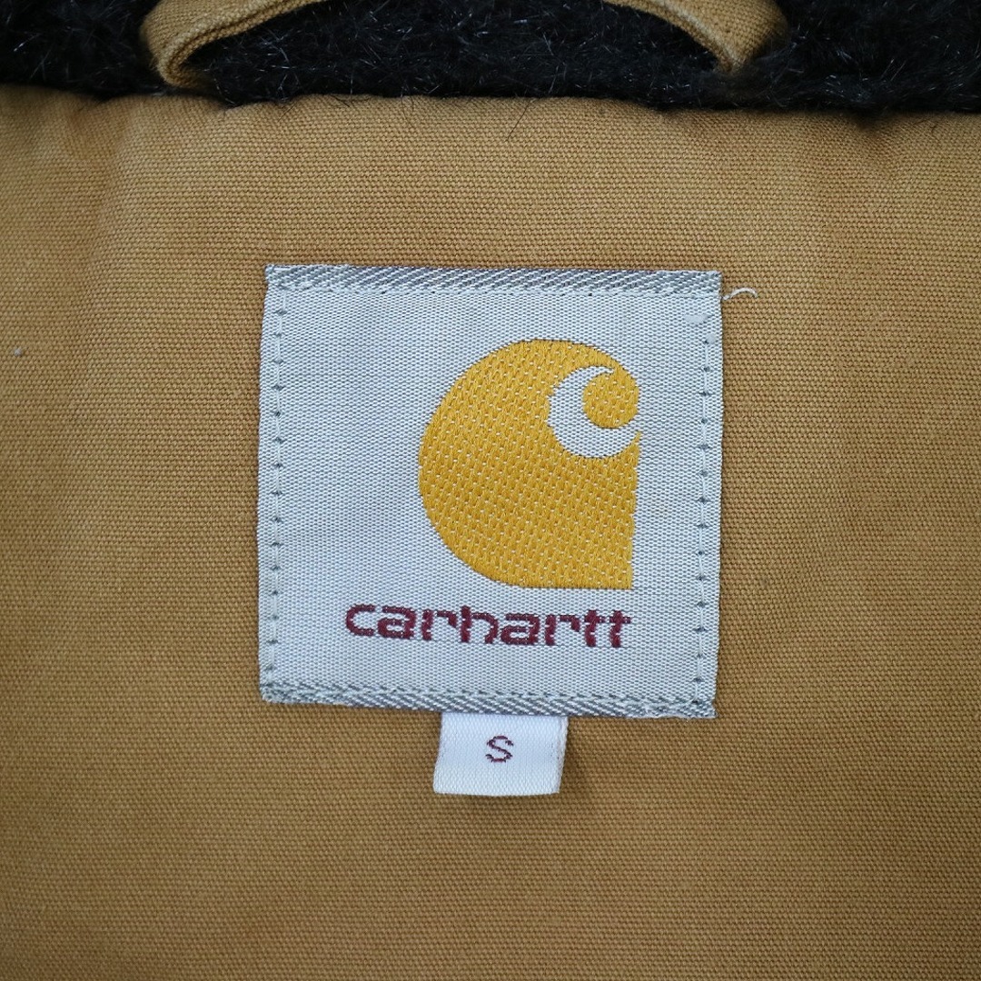 carhartt(カーハート)のCarhartt カーハート マウンテンパーカー 中綿 アウトドア アウター ラグランスリーブ ロゴ ブラウン (メンズ S ) 中古 古着 O5005 メンズのジャケット/アウター(マウンテンパーカー)の商品写真