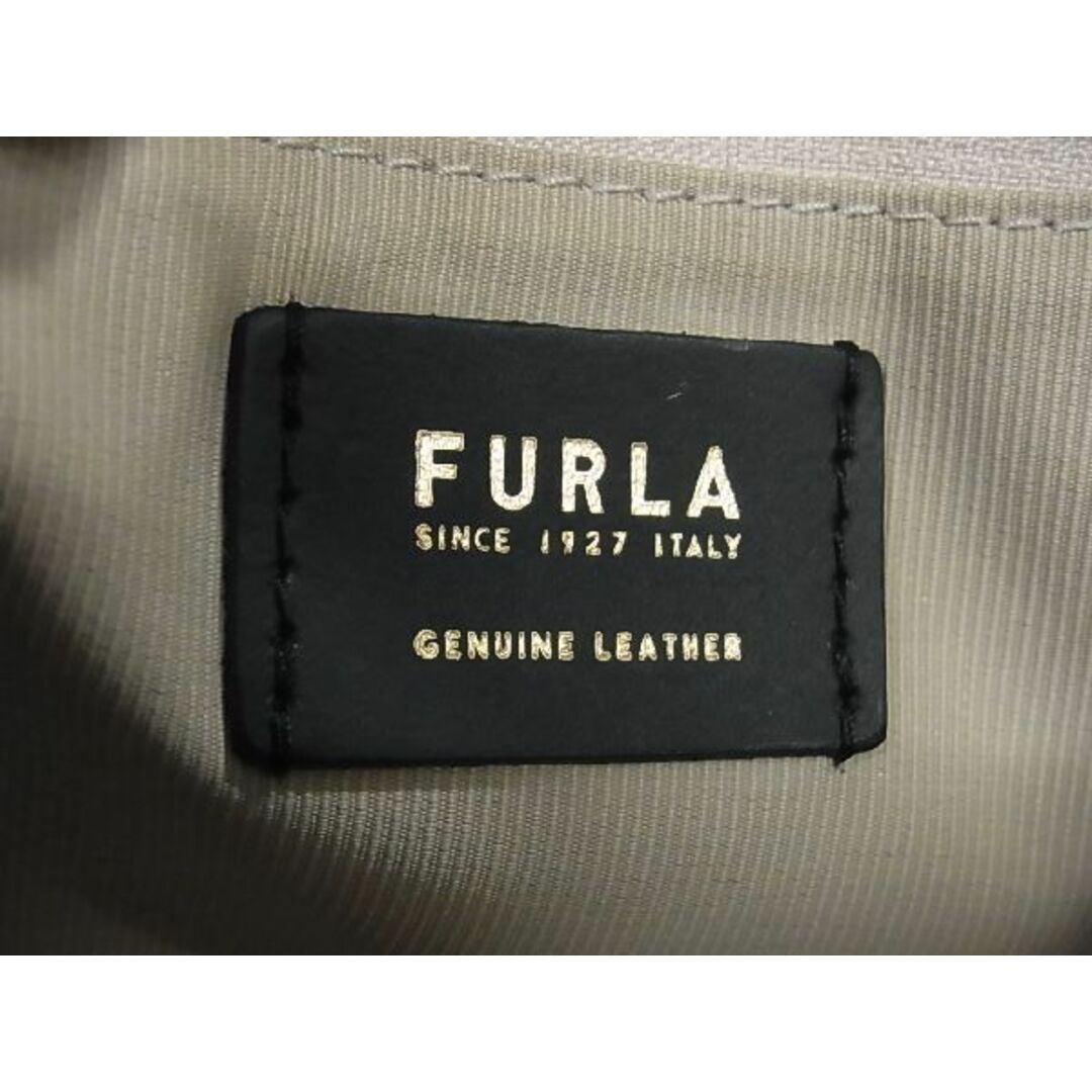 Furla   □新品□未使用□ FURLA フルラ スリークミニ レザー クロス