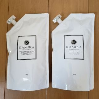 カミカ(KAMIKA)のKAMIKA　カミカ　オールインワン　クリームシャンプー　600g(シャンプー)