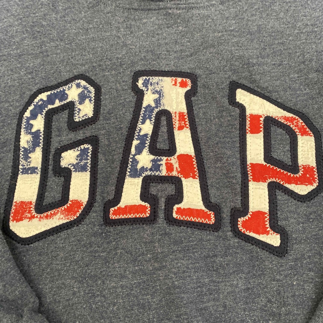 GAP(ギャップ)のGAP パーカー キッズ/ベビー/マタニティのキッズ服男の子用(90cm~)(Tシャツ/カットソー)の商品写真