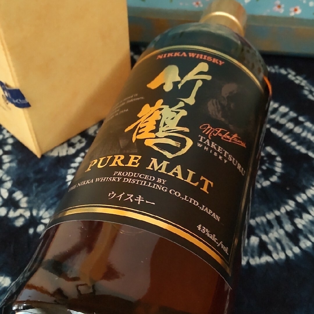 ニッカウヰスキー　Nikka 竹鶴ピュアモルトウイスキー　700ml 旧ラベル 食品/飲料/酒の酒(ウイスキー)の商品写真