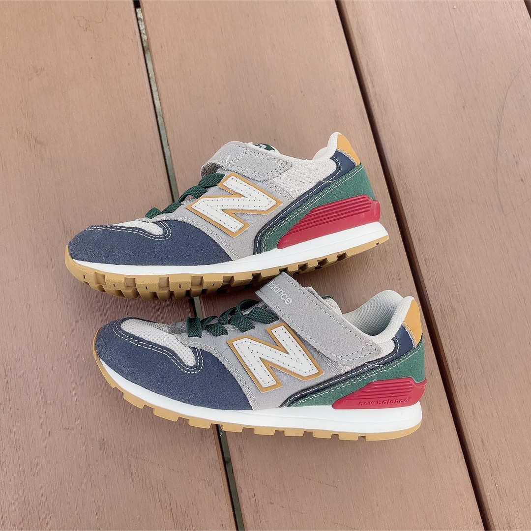ニューバランス 996 キッズスニーカー 13cm マルチカラー - スニーカー ニューバランス 996 キッズスニーカー 13cm マルチカラー - スニーカー