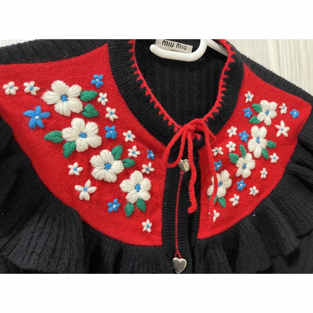 miumiu 花刺繍　カーディガン