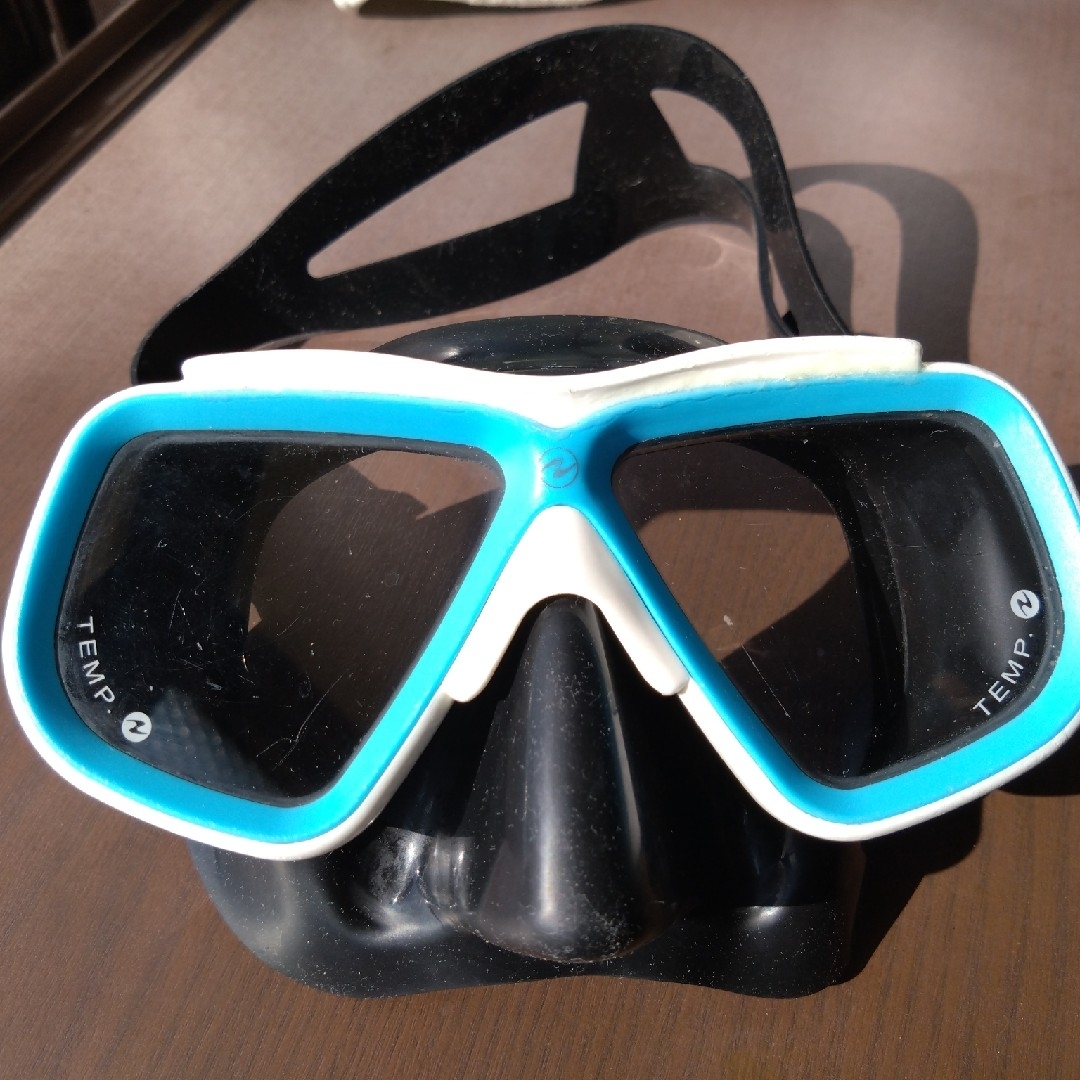 Aqua Lung(アクアラング)のダイビングマスク スポーツ/アウトドアのスポーツ/アウトドア その他(マリン/スイミング)の商品写真