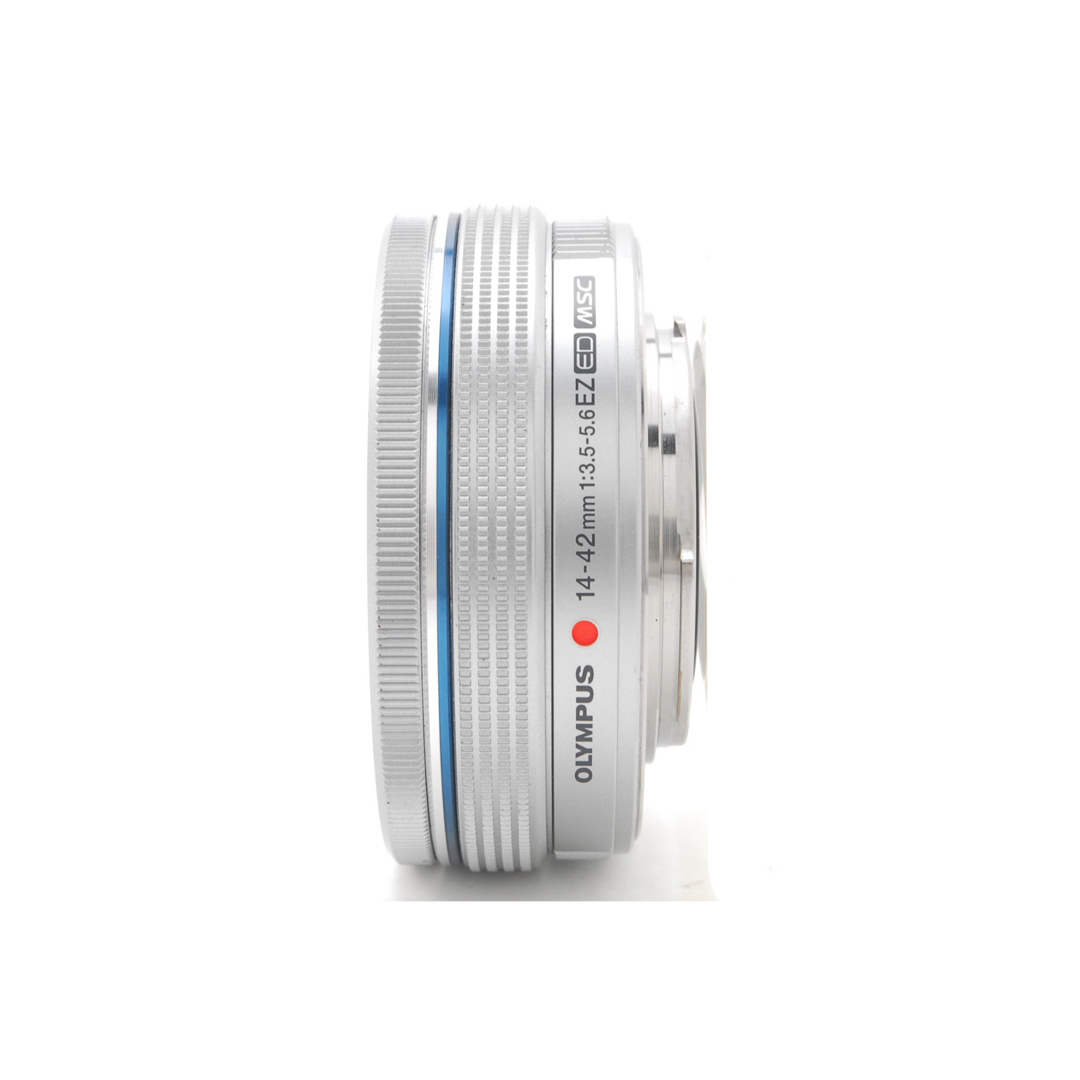 ❤ほぼ新品❤️ OLYMPUS パンケーキレンズ ❤14-42mm シルバー❤️-