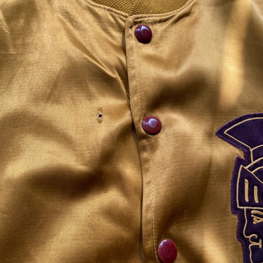 Rawlings(ローリングス)の-50s ローリングス ヴィンテージサテンスタジャン ゴールド 34 メンズのジャケット/アウター(ブルゾン)の商品写真