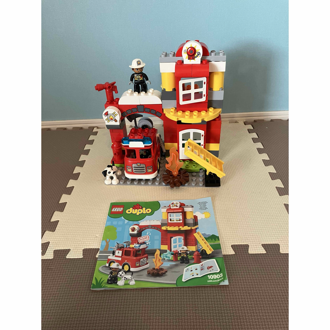 Lego - レゴ LEGO デュプロ 光る!鳴る!消防車と消防署の通販 by なし