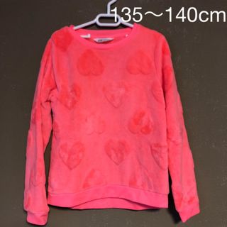 エイチアンドエム(H&M)のかわいいピンクのふわふわトップス　135〜140cm(Tシャツ/カットソー)