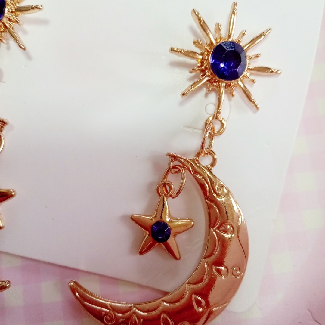 ♡新品 ピアス太陽月星ゴールド金パープル紫スタームーンサン ♡新品 ピアス太陽月星ゴールド金パープル紫スタームーンサン