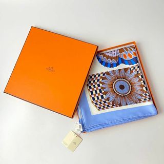 Hermes - 新品 タグ付きエルメス HERMES カレ ランタン・風船・帽章