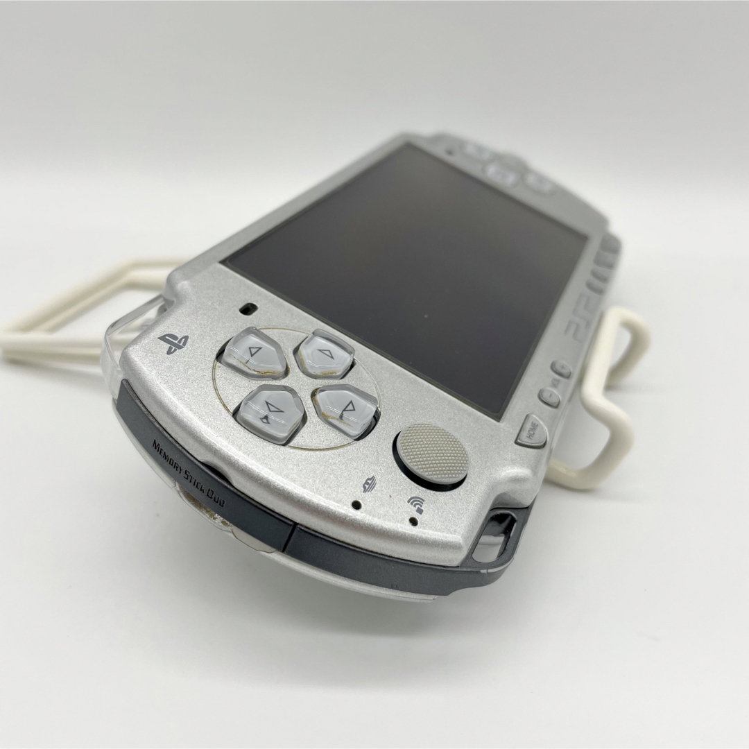 【完品・液晶美品】PSP-2000 IS 本体 アイスシルバー SONY 動作品 3