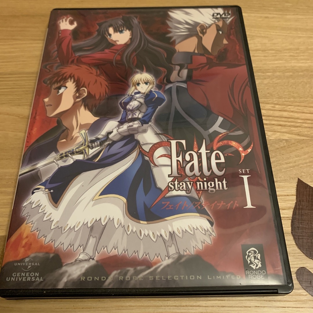 UNIVERSAL ENTERTAINMENT(ユニバーサルエンターテインメント)のFate／stay　night　SET　1・2 DVD セット エンタメ/ホビーのDVD/ブルーレイ(アニメ)の商品写真