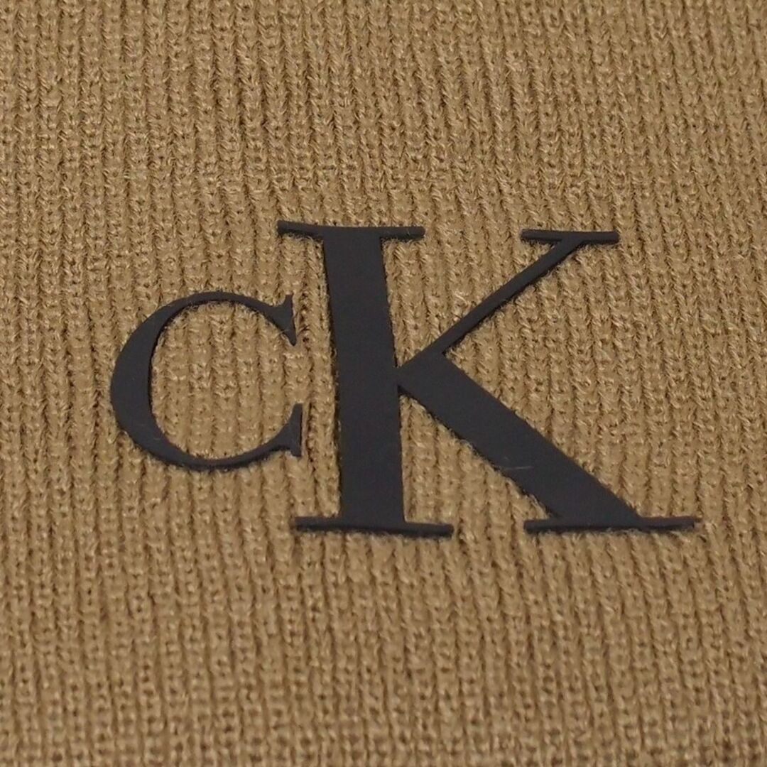 Calvin Klein(カルバンクライン)の新品 Calvin Klein Jeans ロゴニット帽 ベージュ メンズの帽子(ニット帽/ビーニー)の商品写真