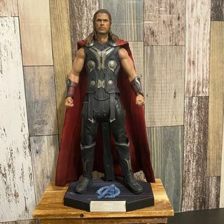 ホットトイズ(Hot Toys)のムービー・マスターピース MMS306 ソー 1/6 フィギュア アベンジャーズ(アメコミ)