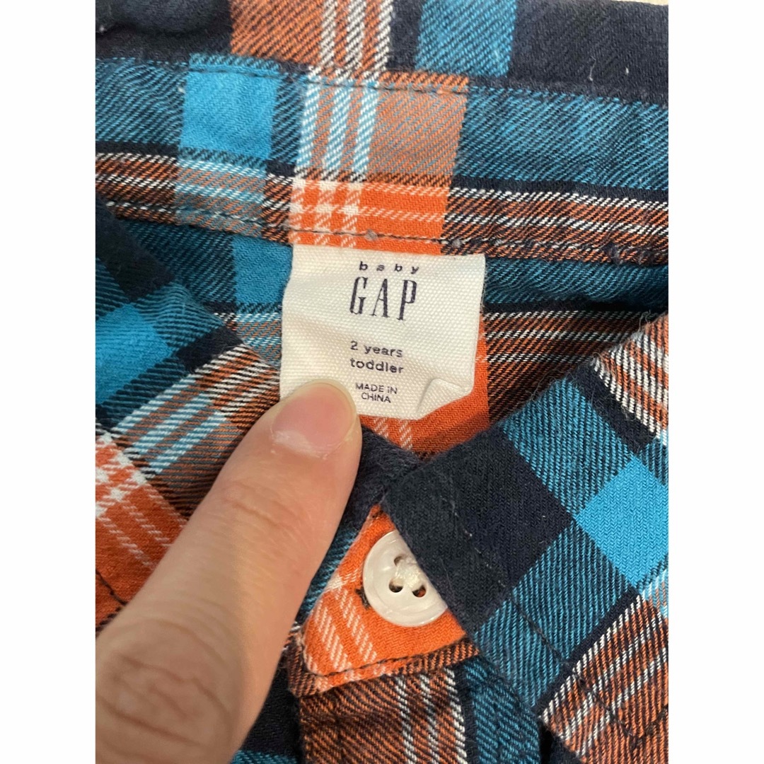 babyGAP(ベビーギャップ)のbaby GAP  2歳サイズ 95 長袖シャツ 2枚セット キッズ/ベビー/マタニティのキッズ服男の子用(90cm~)(ブラウス)の商品写真