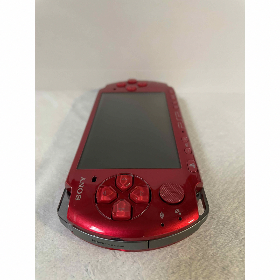 ☆新品同様☆(本体未使用) PSP-3000 ラディアントレッド-