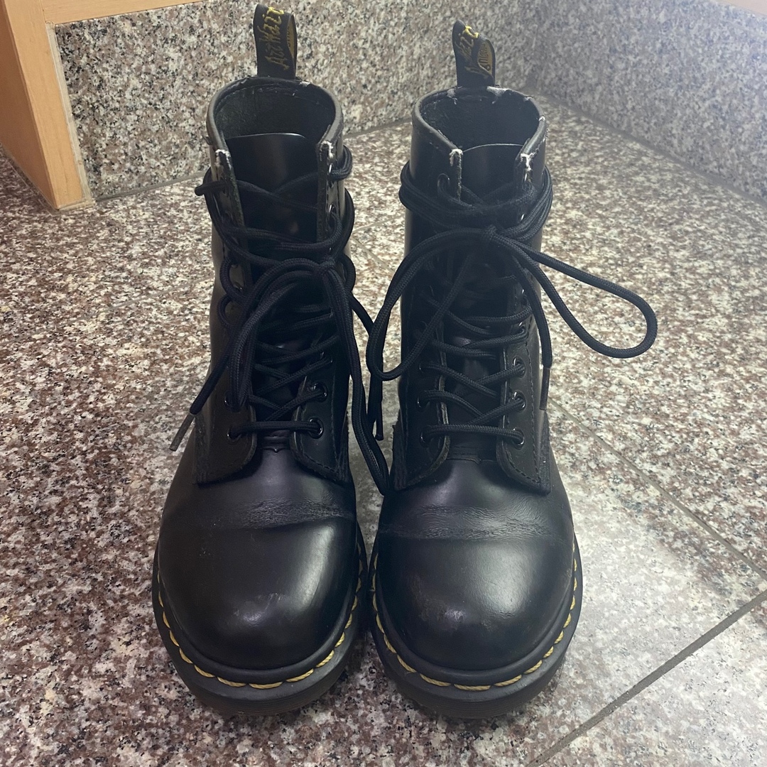 Dr.Martens(ドクターマーチン)のDr.Martin 8ホールレザーシューズ レディースの靴/シューズ(ブーツ)の商品写真