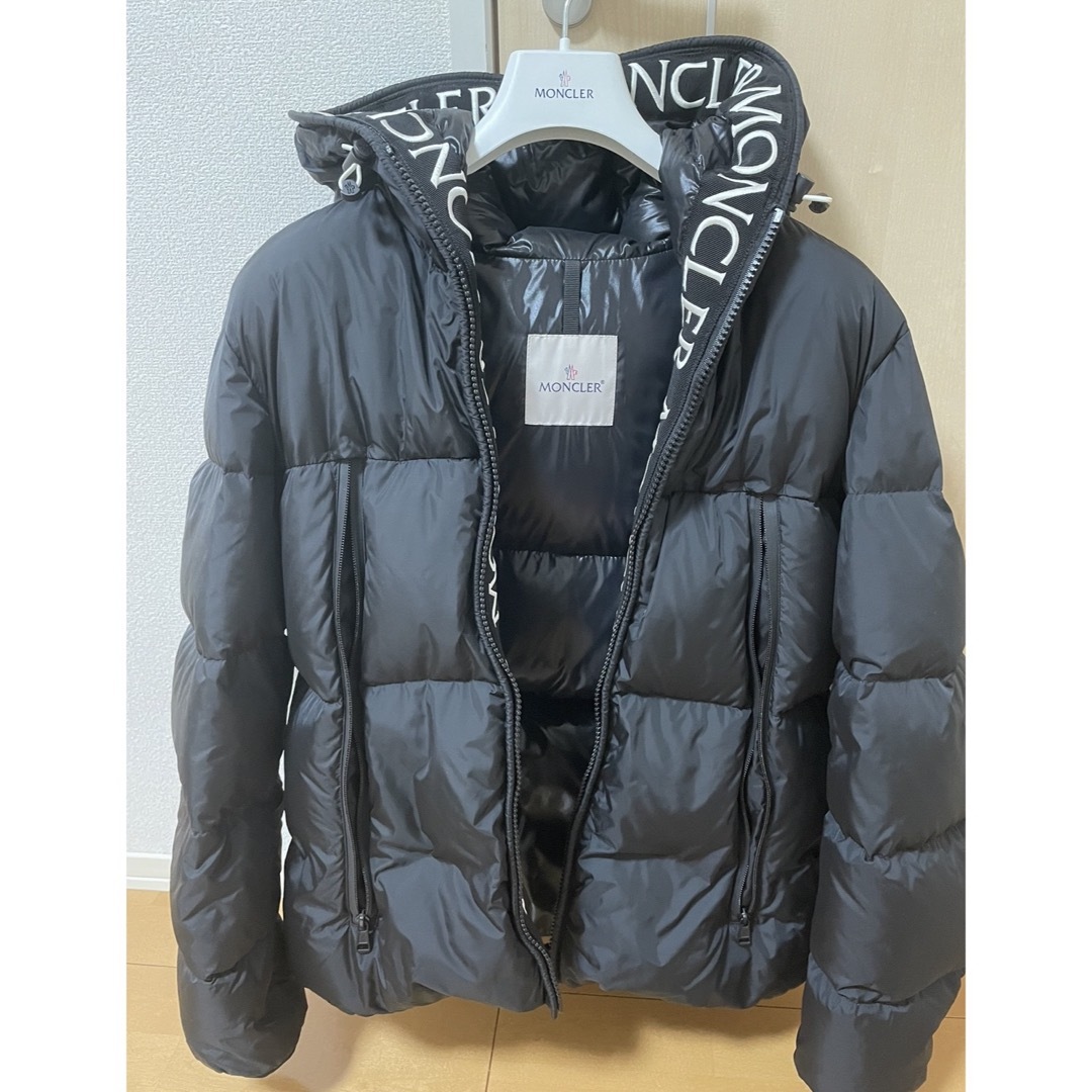 モンクレール　モンクラ　MONCLER ダウン