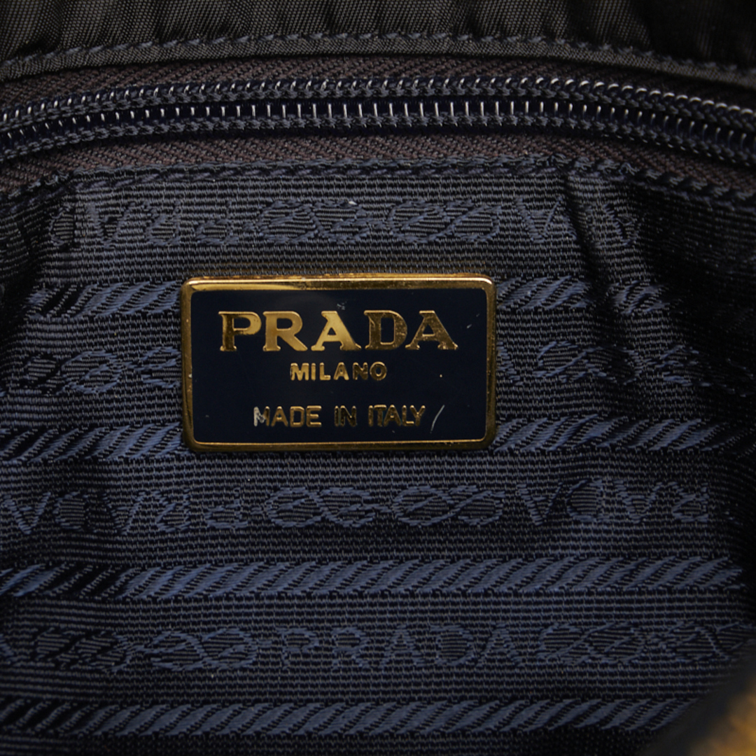 PRADA - プラダ ナッパ カテナ ロゴ型押し ゴールド金具 チェーン