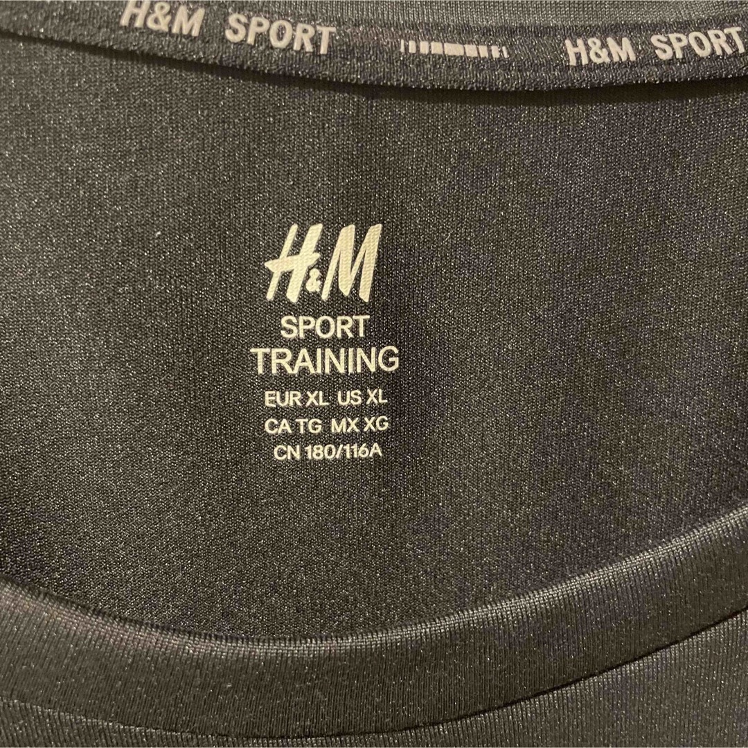 H&M(エイチアンドエム)のH&M ノースリーブ スポーツ メンズのトップス(Tシャツ/カットソー(半袖/袖なし))の商品写真