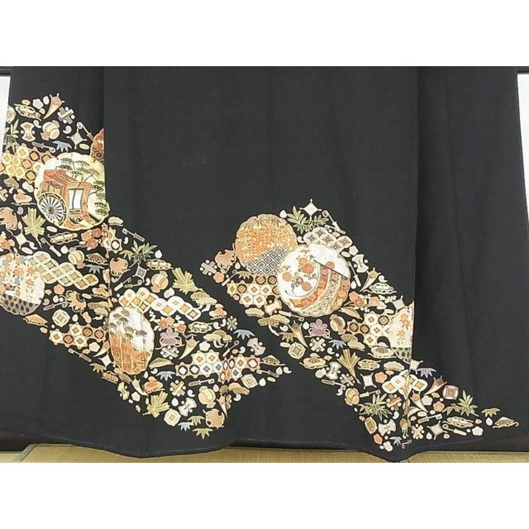平和屋2□豪華黒留袖 駒刺繍 雪輪御所車花文 宝尽くし 金糸 三越扱い
