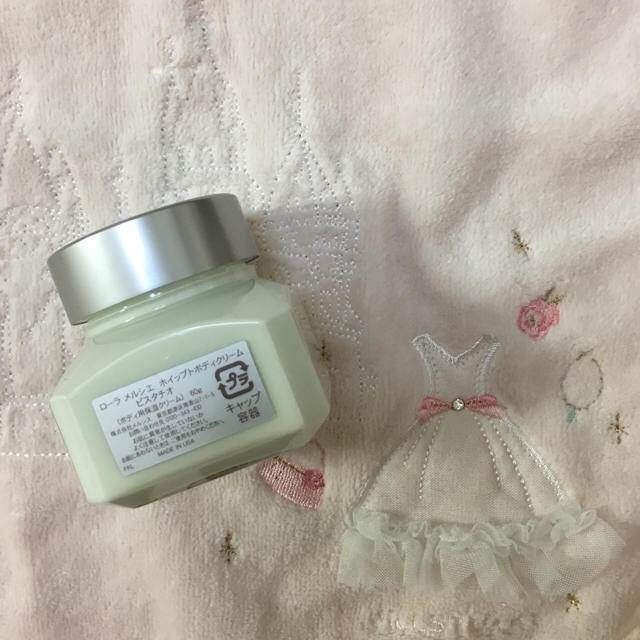 laura mercier(ローラメルシエ)のlaura mercier ローラメルシエ ボディクリーム ピスタチオ コスメ/美容のボディケア(ボディクリーム)の商品写真