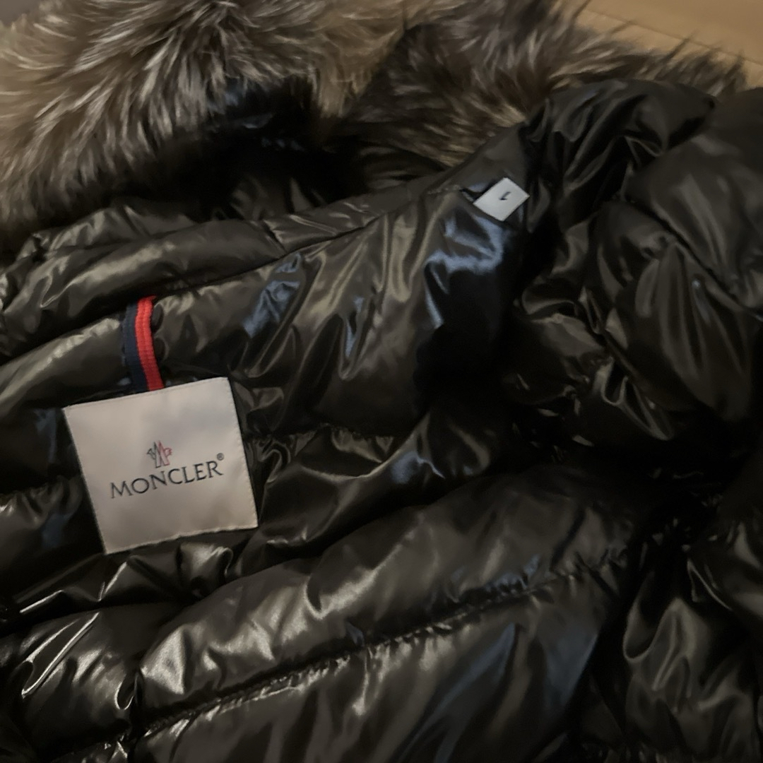 MONCLER(モンクレール)の☆Gステラ様専用☆モンクレール＊リアルファー＊確実正規品＊ダウンコート レディースのジャケット/アウター(ダウンコート)の商品写真