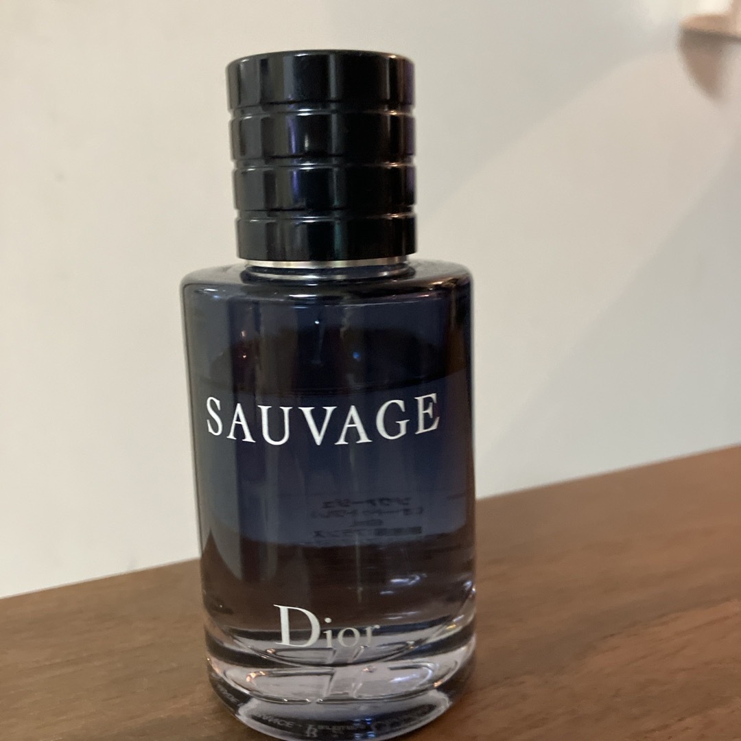 残量多 Dior Sauvage eau de parfum 60ml