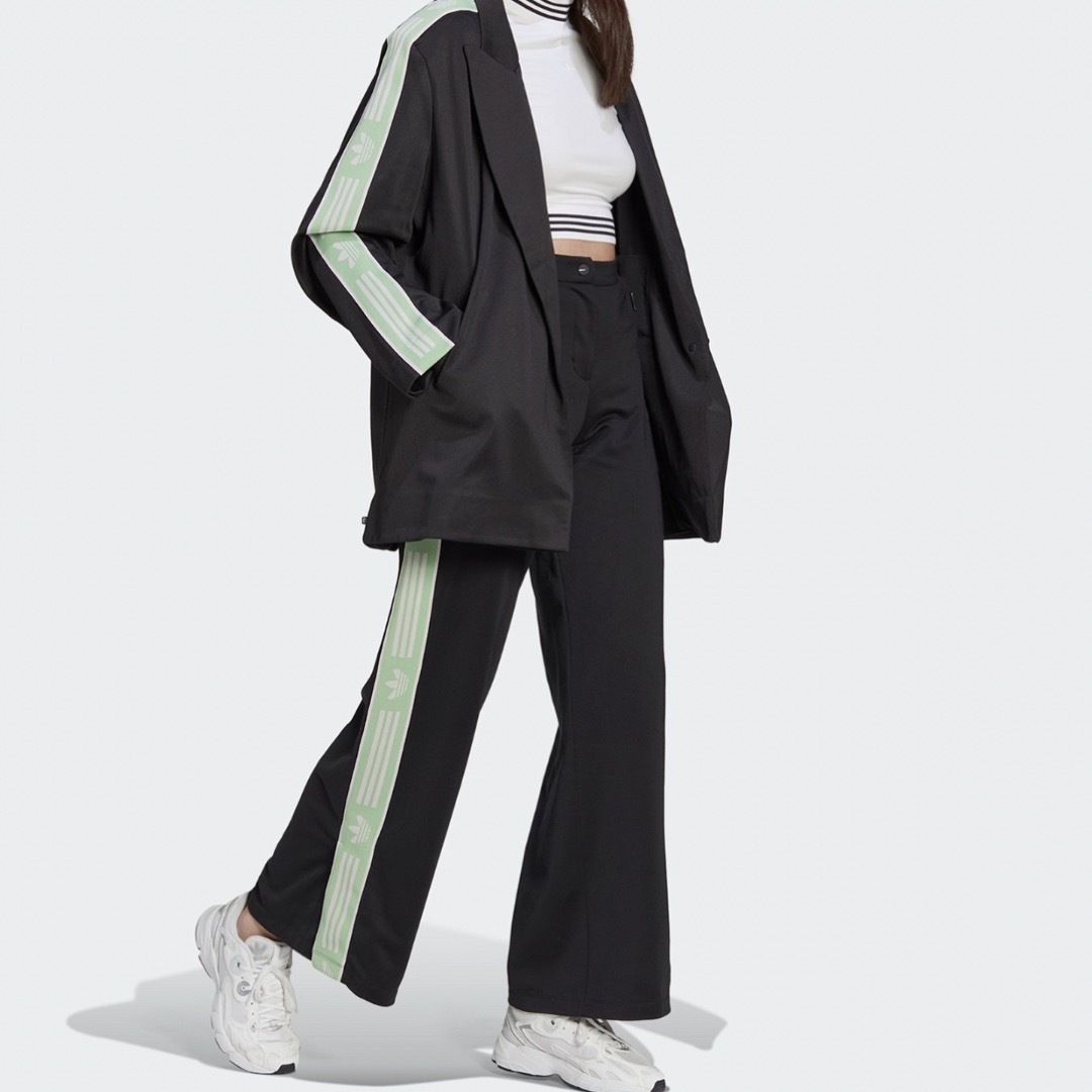 完売 美品 半額SALE ワイドレッグパンツ / アディダスオリジナルス
