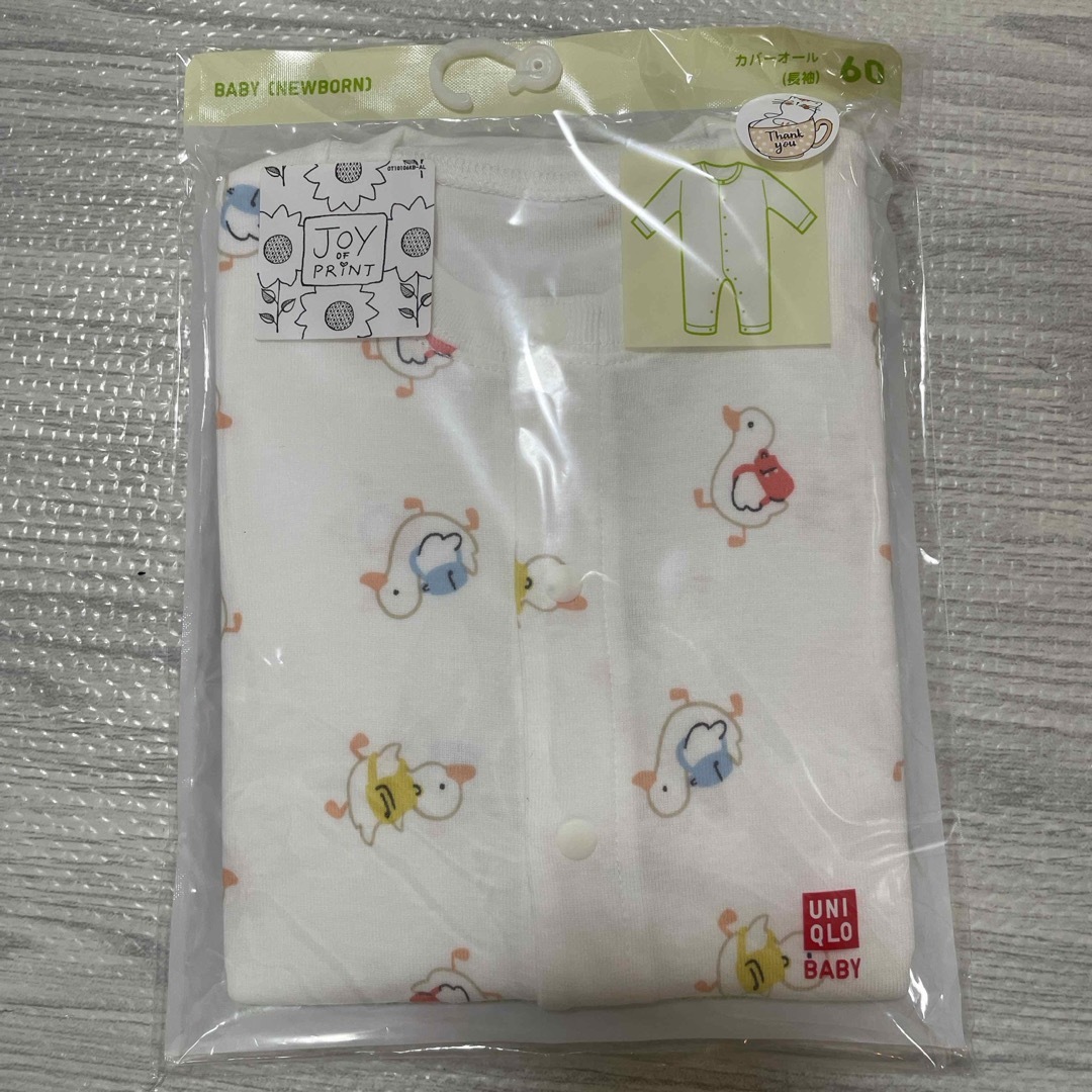 UNIQLO(ユニクロ)の新品未開封品♡UNIQLOの長袖カバーオール キッズ/ベビー/マタニティのベビー服(~85cm)(カバーオール)の商品写真