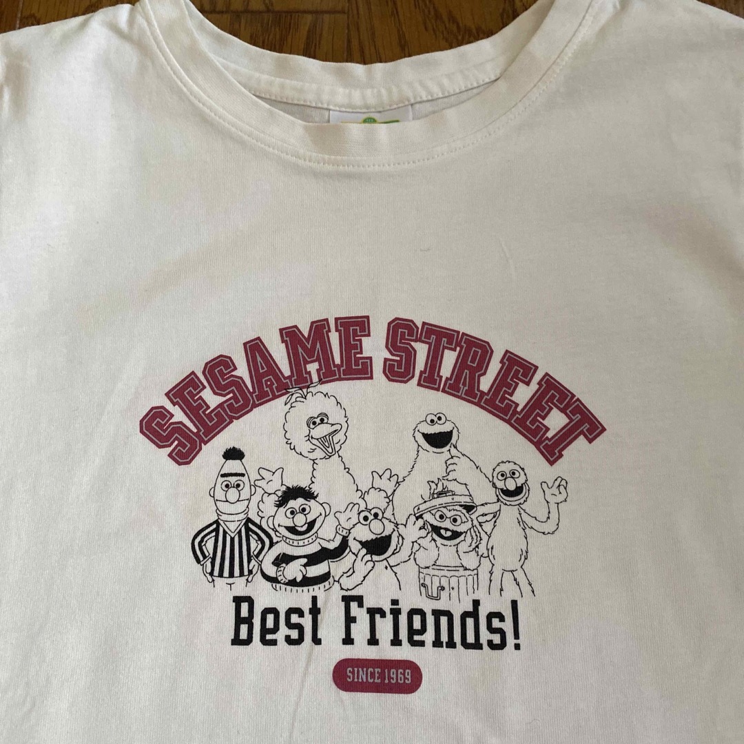 SESAME STREET(セサミストリート)の美品❤️セサミストリート　Tシャツ Sサイズ メンズのトップス(Tシャツ/カットソー(半袖/袖なし))の商品写真