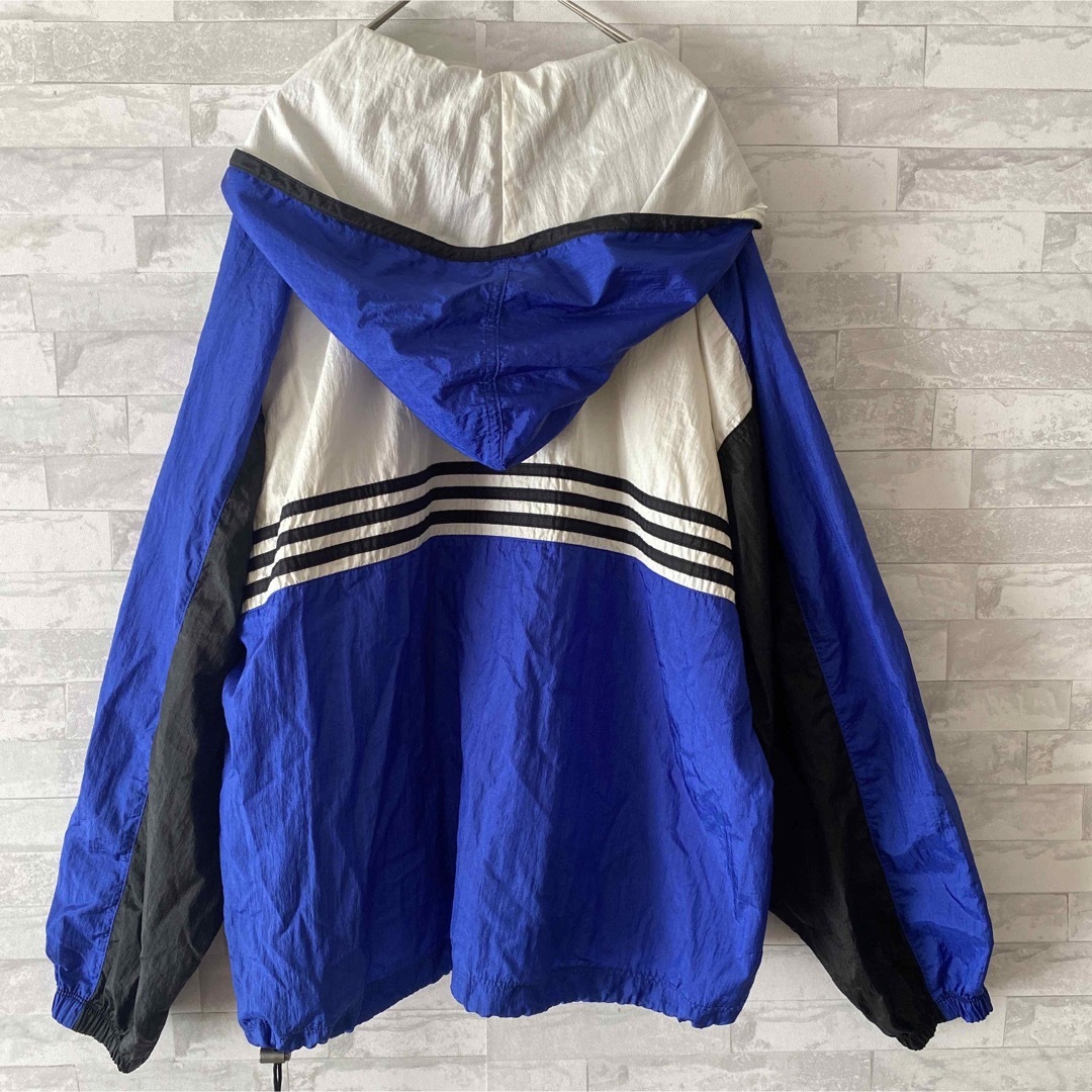 adidas(アディダス)の★好配色★90's希少品レア★万国旗タグ★ハーフジップ　ナイロンパーカー メンズのジャケット/アウター(ナイロンジャケット)の商品写真