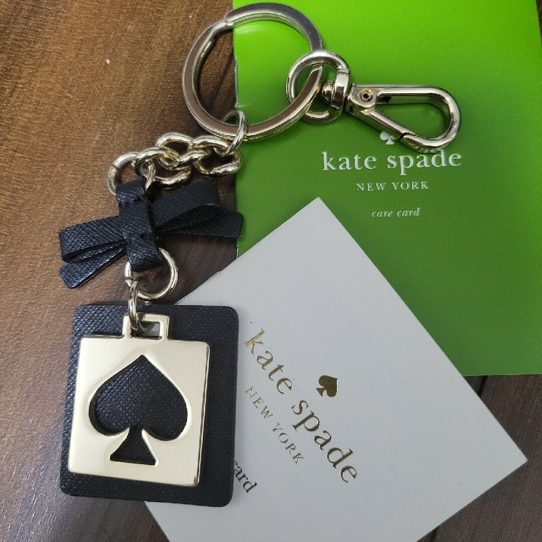 kate spade チャームホルダー