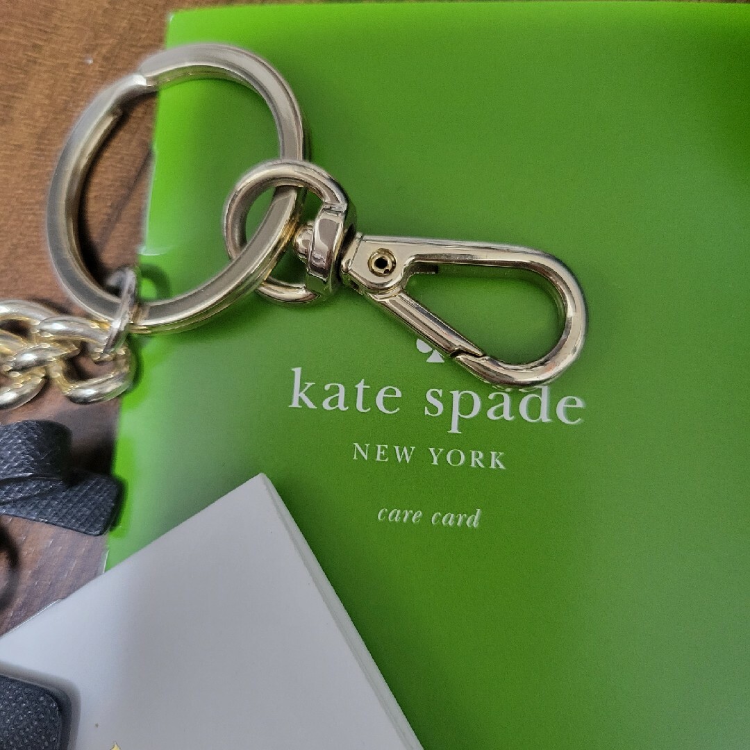 kate spade チャームホルダー