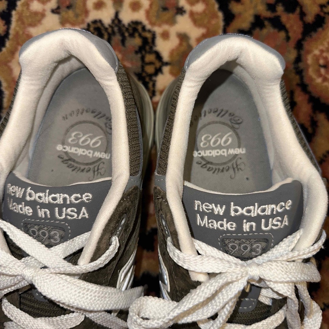 New Balance(ニューバランス)の【極美品】NEW BALANCE M993MG 26.5cm メンズの靴/シューズ(スニーカー)の商品写真