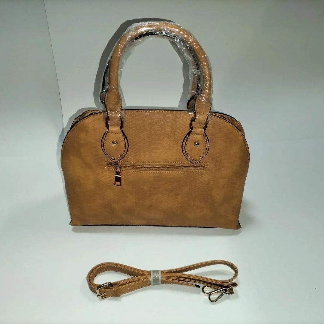 PARIS(パリス)のショルダーバッグ　PARIS　ＰＡ−６１ スネーク型押し 　新品、未使用品 レディースのバッグ(トートバッグ)の商品写真