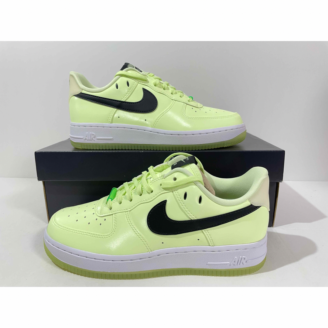 極美品 NIKE AIR FORCE 1 07 NN ナイキ スニーカー