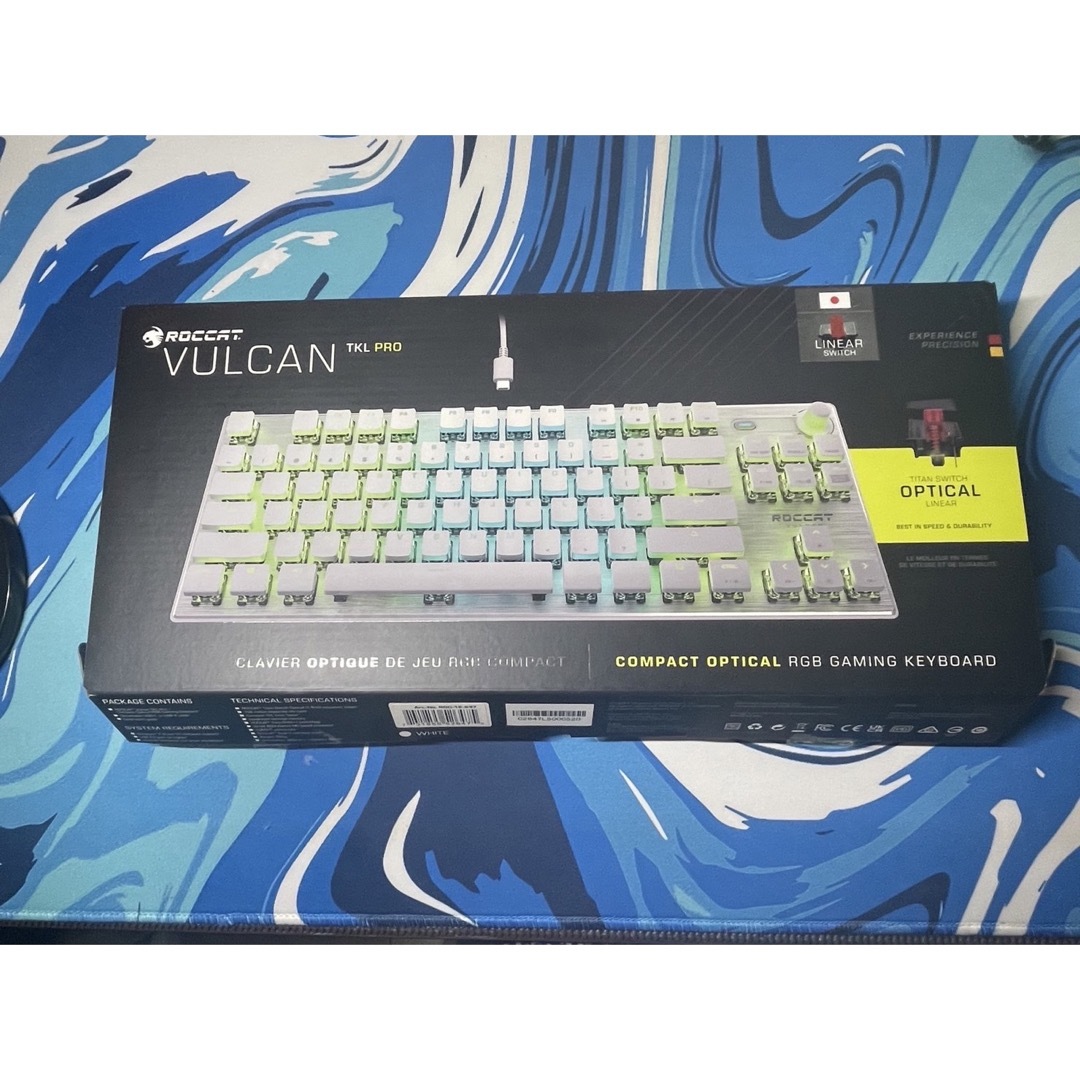 ROCCAT VULCAN TKL Pro USB ゲーミングキーボード-