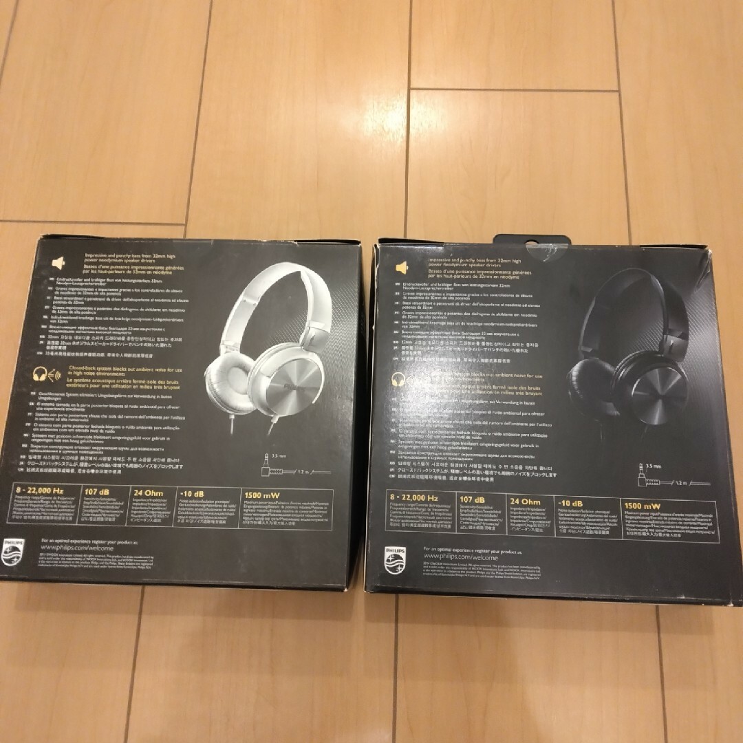 PHILIPS(フィリップス)の★未使用★　フィリップス　ヘッドホン　2色セット スマホ/家電/カメラのオーディオ機器(ヘッドフォン/イヤフォン)の商品写真