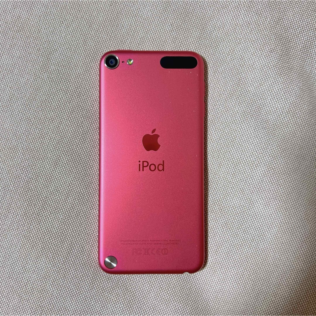 iPod touch(アイポッドタッチ)の中古/iPod touch 第5世代 32GB スマホ/家電/カメラのスマートフォン/携帯電話(その他)の商品写真