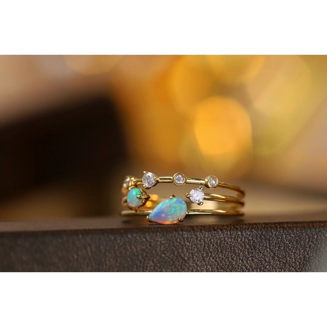 天然ダイヤモンド付きオパールリングk18 レディースのアクセサリー(リング(指輪))の商品写真